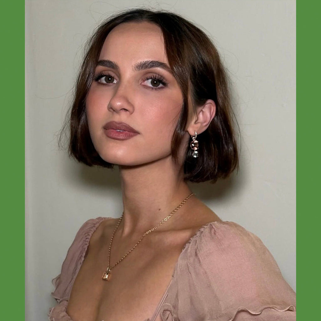 Worn by Maude Apatow