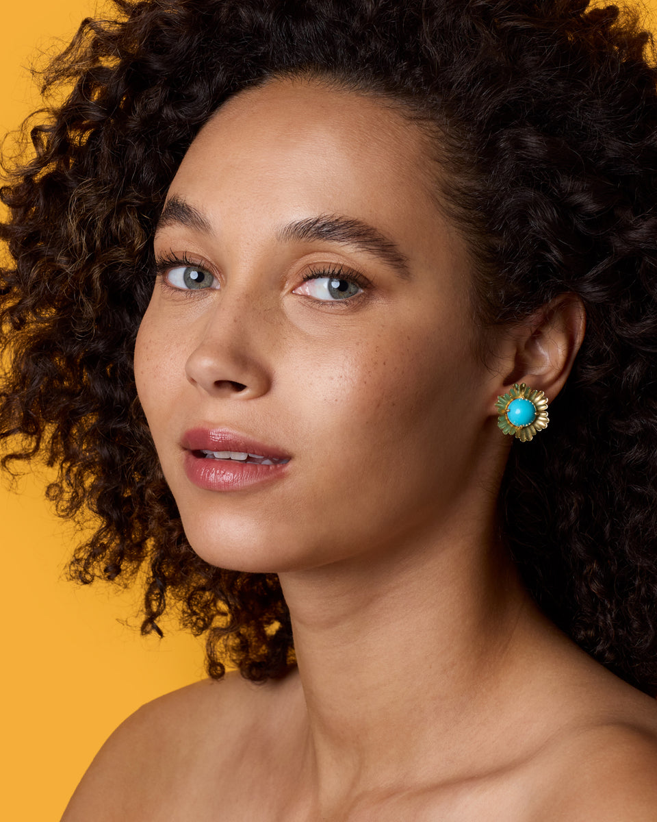 Small Super Bloom Flower Studs - Irene Neuwirth