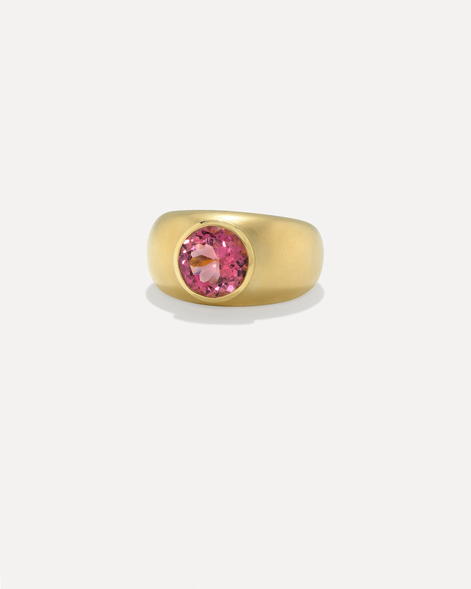 One of a Kind Round Stone Gemmy Puffed Gold Ring